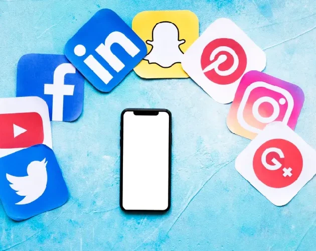 Social media marketing services creating EEAT-backed content calendars for LinkedIn and Instagram